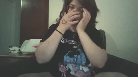 Snapshot of sammy_lyn chatting on 03.07.25 Sam online show from 03.07.25