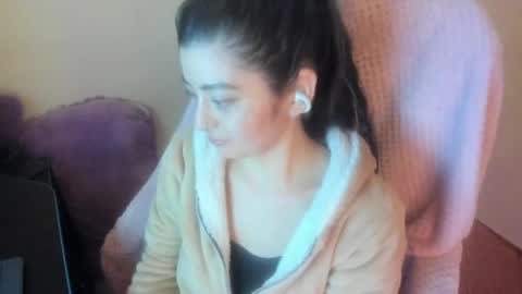 Snapshot of sammysammy_ chatting on 04.28.26 online show from 04.28.26