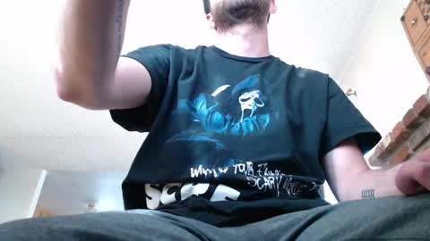 Snapshot of samthebully chatting on 04.29.26 SamTheBully online show from 04.29.26