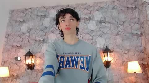 Snapshot of samueel_hilton chatting on 02.18.25 samueel_hilton online show from 02.18.25