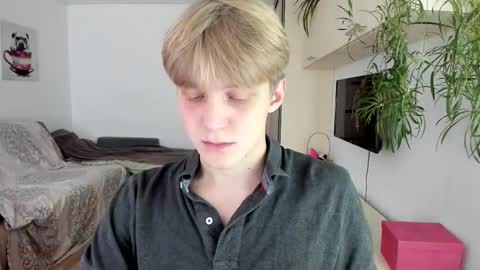 Snapshot of samuel_clark chatting on 10.21.25 Sam online show from 10.21.25