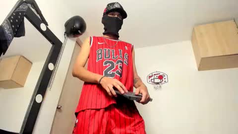 Snapshot of samuel_suarez chatting on 03.01.26 online show from 03.01.26