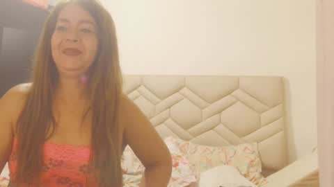Sanddi  online show from 07.05.26