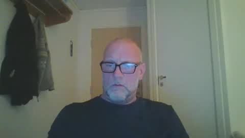 Snapshot of sandnesrune523 chatting on 02.14.26 sandnesrune523 online show from 02.14.26