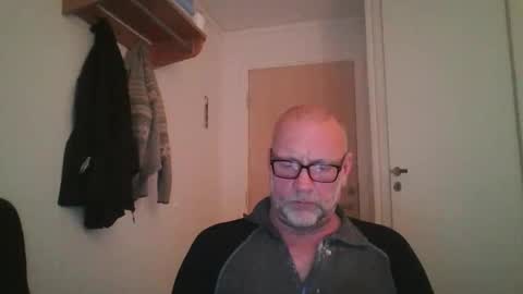 Snapshot of sandnesrune523 chatting on 02.19.26 sandnesrune523 online show from 02.19.26