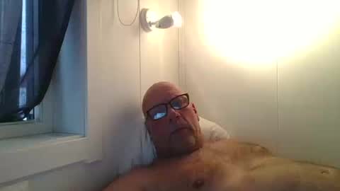 Snapshot of sandnesrune523 chatting on 03.12.26 sandnesrune523 online show from 03.12.26