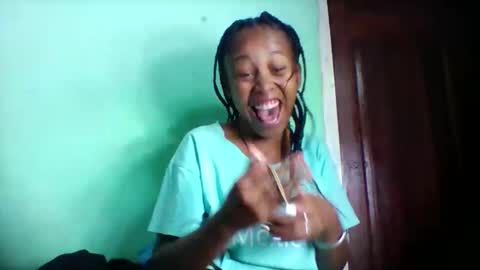 Snapshot of sandra1253099 chatting on 04.15.26 sandra1253099 online show from 04.15.26