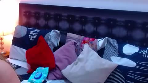 SANDRA online show from 10.26.25