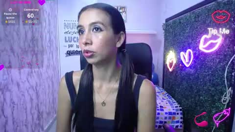 Snapshot of sandra_petite19 chatting on 07.12.26 sandra online show from 07.12.26