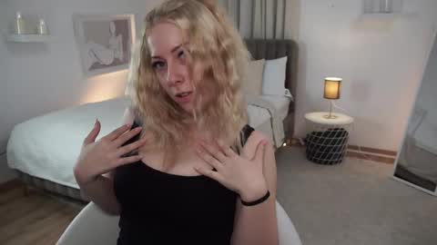 Szandra online show from 09.24.25