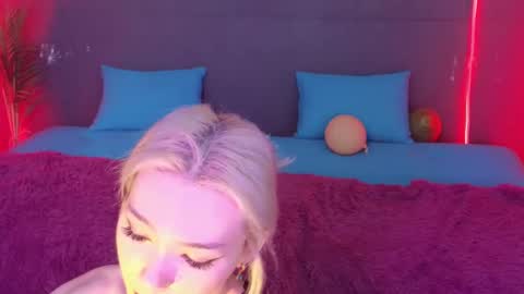 Sandy  online show from 03.08.25