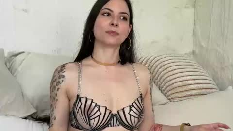 Sandra Schonherz online show from 06.08.26