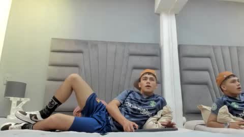 Sandro online show from 09.11.25