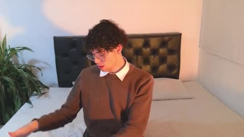 Snapshot of sandro_vitali chatting on 09.16.25 sandro_vitali online show from 09.16.25