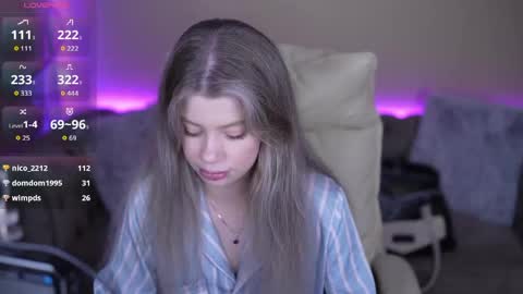 Snapshot of sandylay chatting on 05.19.26 Sandy online show from 05.19.26