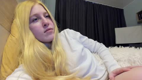 Lola online show from 12.20.24