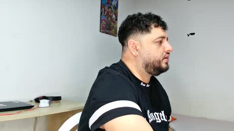 Snapshot of sansyel chatting on 01.20.25 sansyel online show from 01.20.25