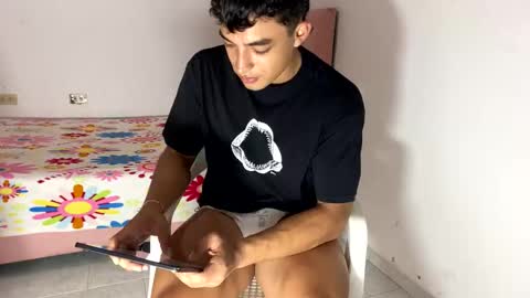 Snapshot of santi36rt chatting on 09.19.25 santi36rt online show from 09.19.25