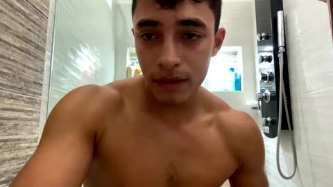 Snapshot of santi36rt chatting on 10.13.25 santi36rt online show from 10.13.25