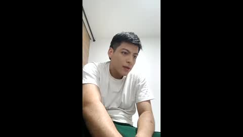 Snapshot of santi_henao chatting on 06.08.26 Santiago Henao online show from 06.08.26