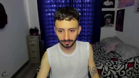 Snapshot of santi_mateo chatting on 04.14.26 Santi online show from 04.14.26