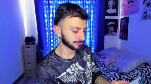 Snapshot of santi_mateo chatting on 04.18.26 Santi online show from 04.18.26