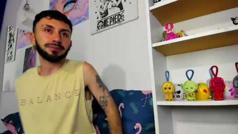 Snapshot of santi_mateo chatting on 05.17.26 Santi online show from 05.17.26