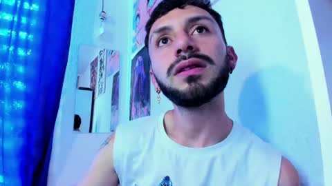 Snapshot of santi_mateo chatting on 05.17.26 Santi online show from 05.17.26