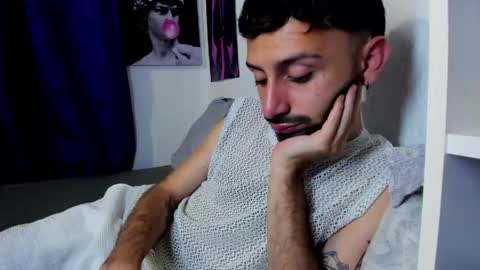 Snapshot of santi_mateo chatting on 05.31.26 Santi online show from 05.31.26