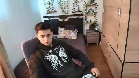 santi_ss online show from 06.07.26