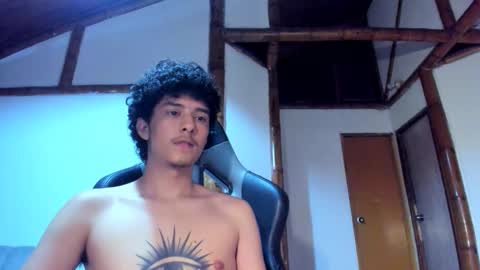 santi_twink19 online show from 02.27.26