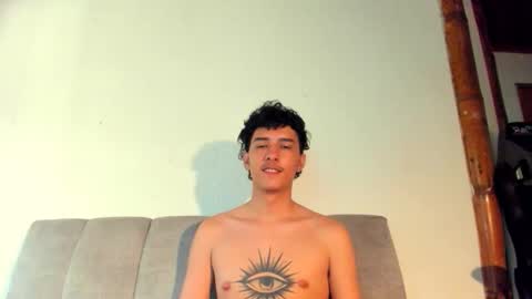 Snapshot of santi_twink19 chatting on 05.23.26 santi_twink19 online show from 05.23.26