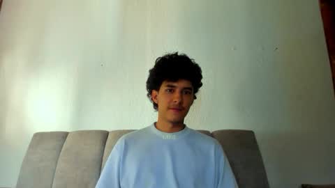 Snapshot of santi_twink19 chatting on 06.09.26 santi_twink19 online show from 06.09.26