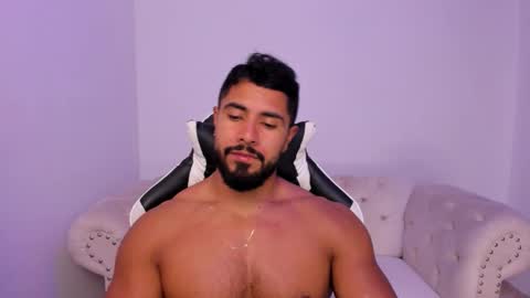 santiago_huntt online show from 03.06.26