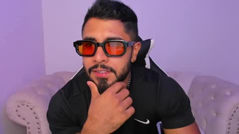 santiago_huntt online show from 03.31.26