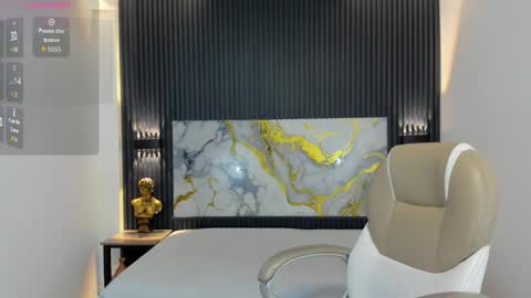 santiago_russo18 online show from 10.07.25