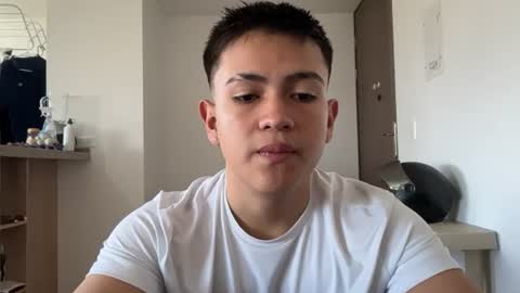 Snapshot of santiagomg_ chatting on 07.16.26 santiagomg_ online show from 07.16.26