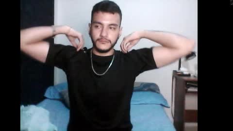 Snapshot of santiexxx chatting on 10.01.25 santiexxx online show from 10.01.25