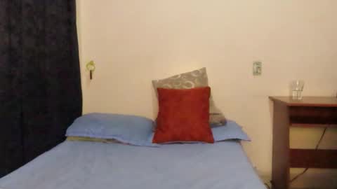 Snapshot of santiexxx chatting on 10.09.25 santiexxx online show from 10.09.25