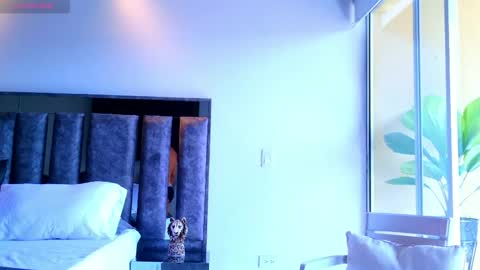 Santiago Seans online show from 04.10.26