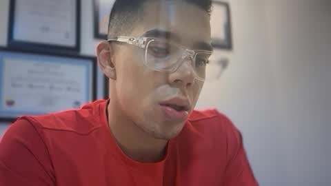 Snapshot of santoxxxkinney chatting on 02.02.26 santoxxxkinney online show from 02.02.26