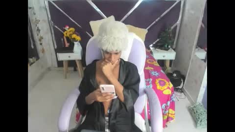 santy online show from 11.17.25