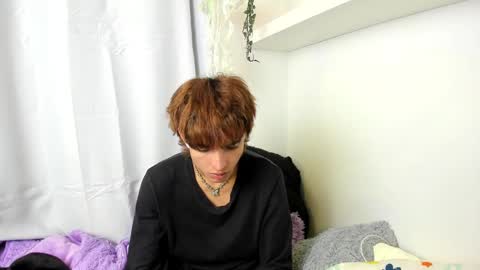 Snapshot of santy_kitty chatting on 01.07.25 kitty online show from 01.07.25