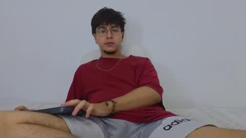 Snapshot of santybig18 chatting on 02.04.25 santybig18 online show from 02.04.25