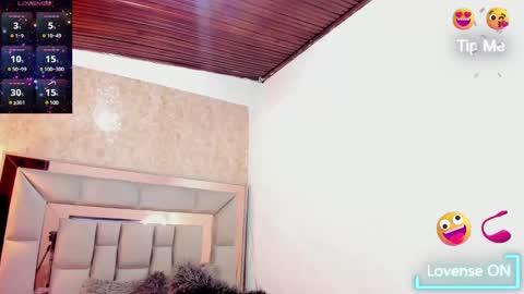 Snapshot of saori_sann_ chatting on 02.19.25 Saori online show from 02.19.25