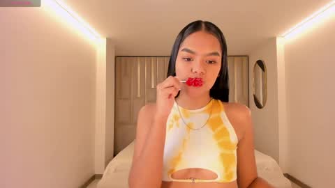 Snapshot of saphirajames chatting on 05.23.26 Saphira James online show from 05.23.26