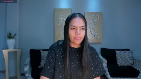 Saphira James online show from 06.17.26