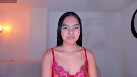 Saphira James online show from 06.25.26