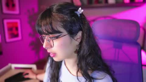 saphyralux online show from 07.10.26
