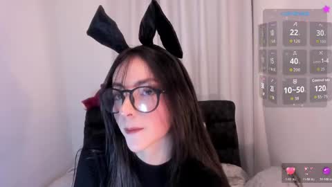Snapshot of sara_alvarez_1 chatting on 05.22.26 Sara online show from 05.22.26